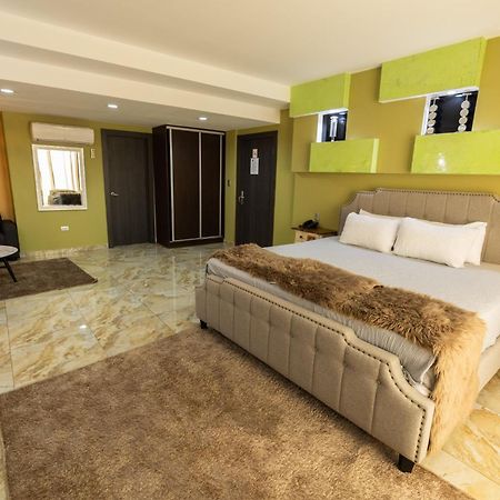 סן פדרו סולה Basha Hotel & Restaurant מראה חיצוני תמונה